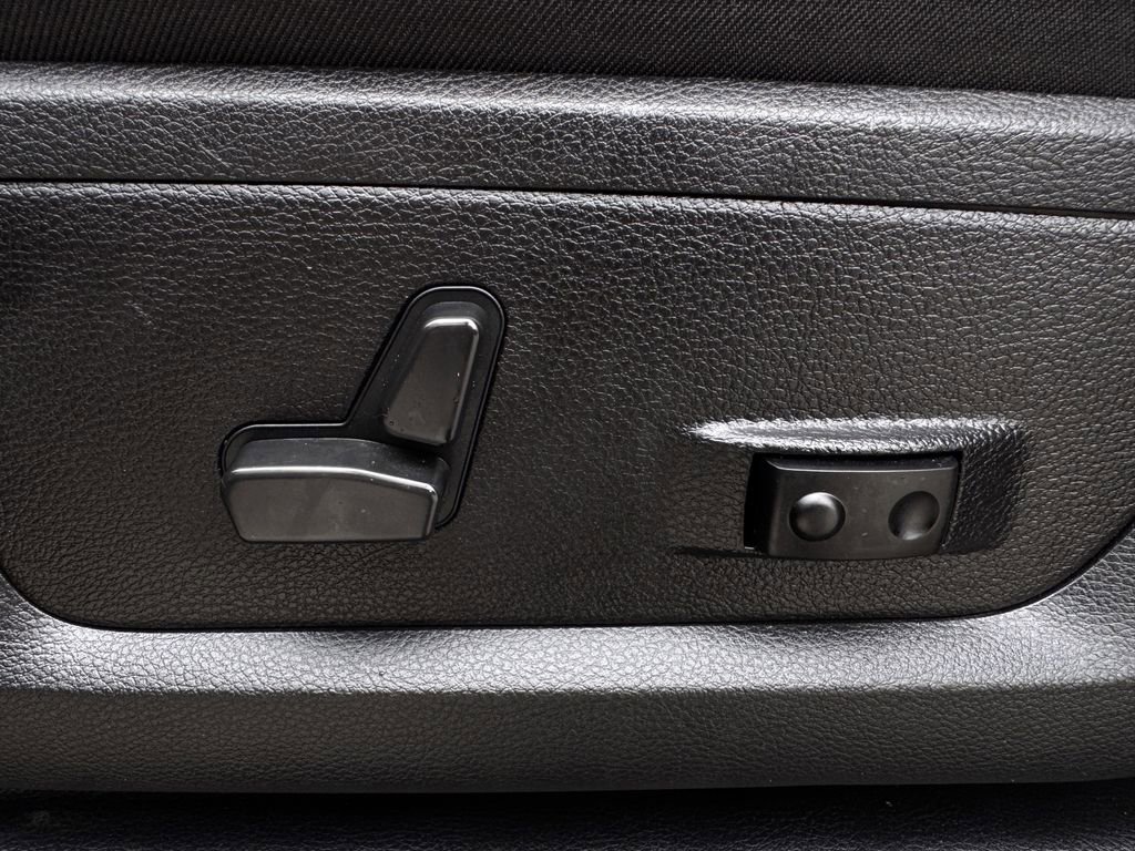 Used 2024 RAM 2500 Laramie w/ Night Edition image 26