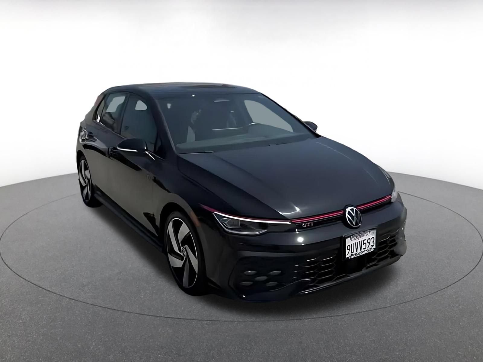 Used 2026 Volkswagen Golf S FWD image 13