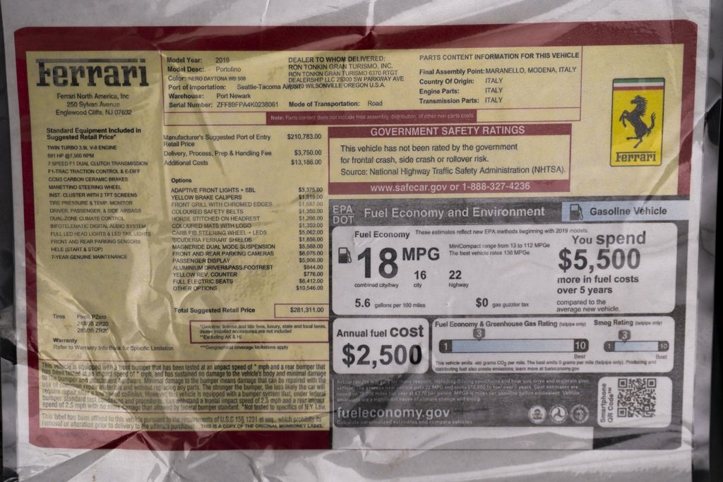 Used 2019 Ferrari Portofino image 32