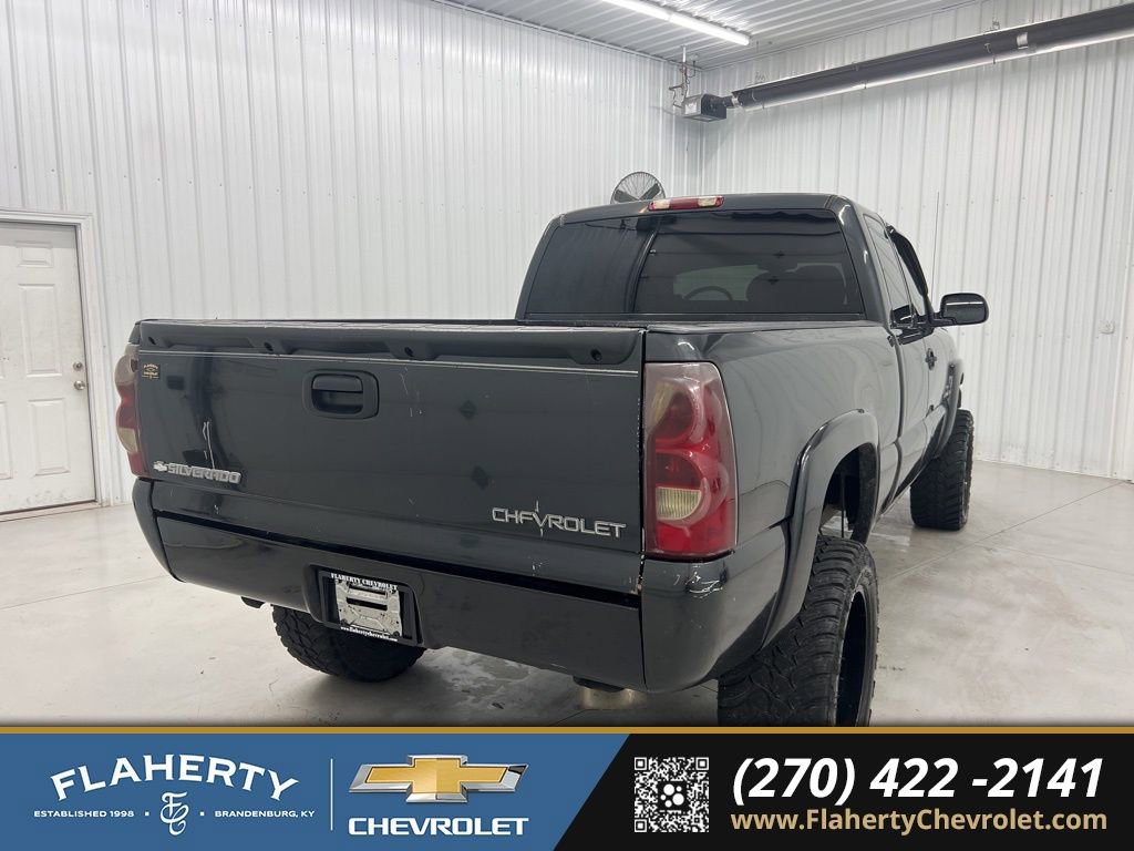 Used 2003 Chevrolet Silverado 2500 LS w/ Skid Plate Package image 3