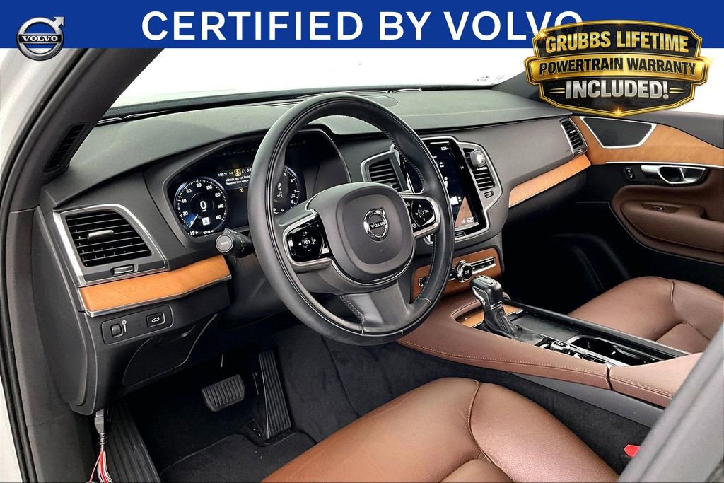 Used 2021 Volvo XC90 T6 Momentum w/ Climate Package AWD/4WD image 17
