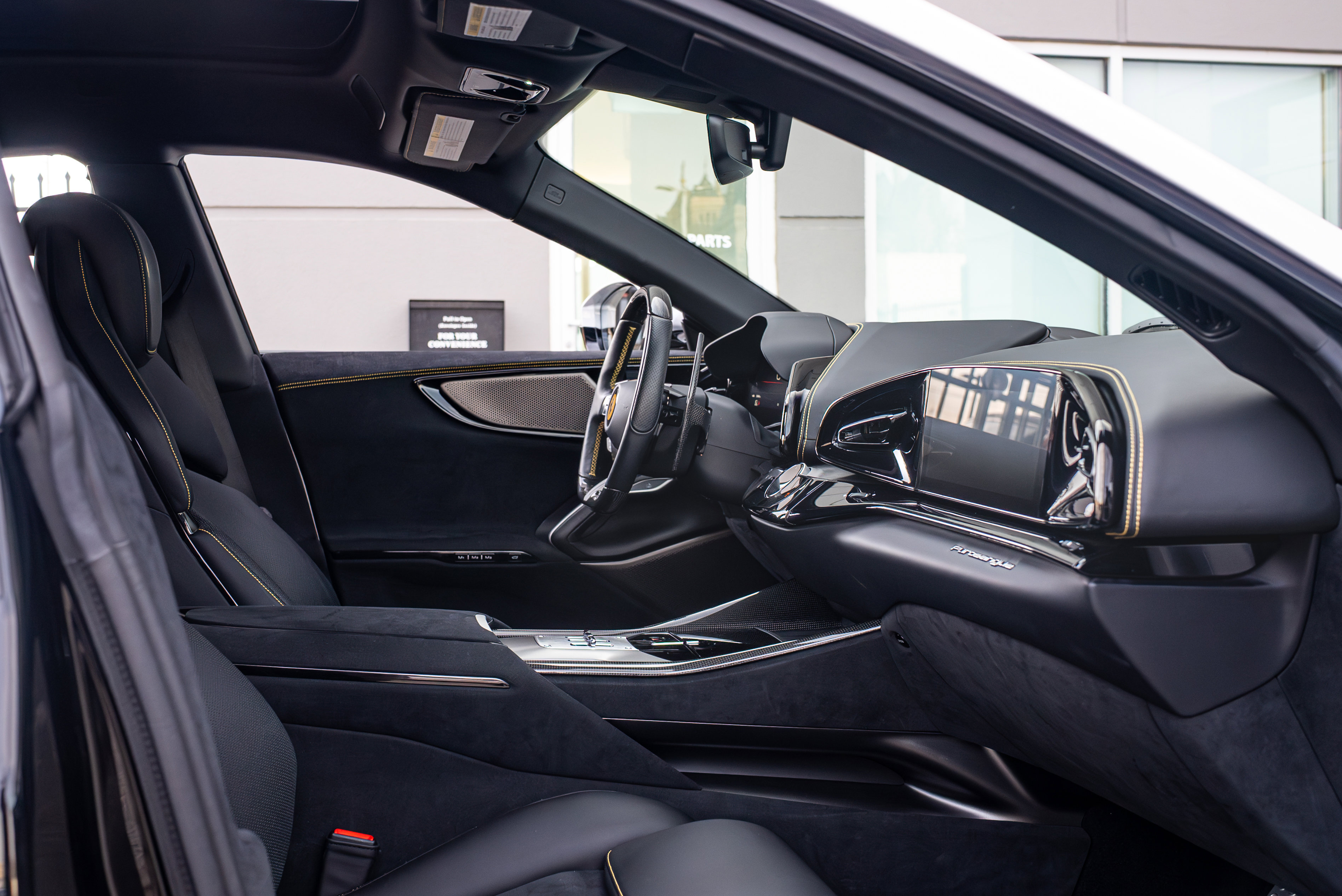 Used 2023 Ferrari Purosangue image 20