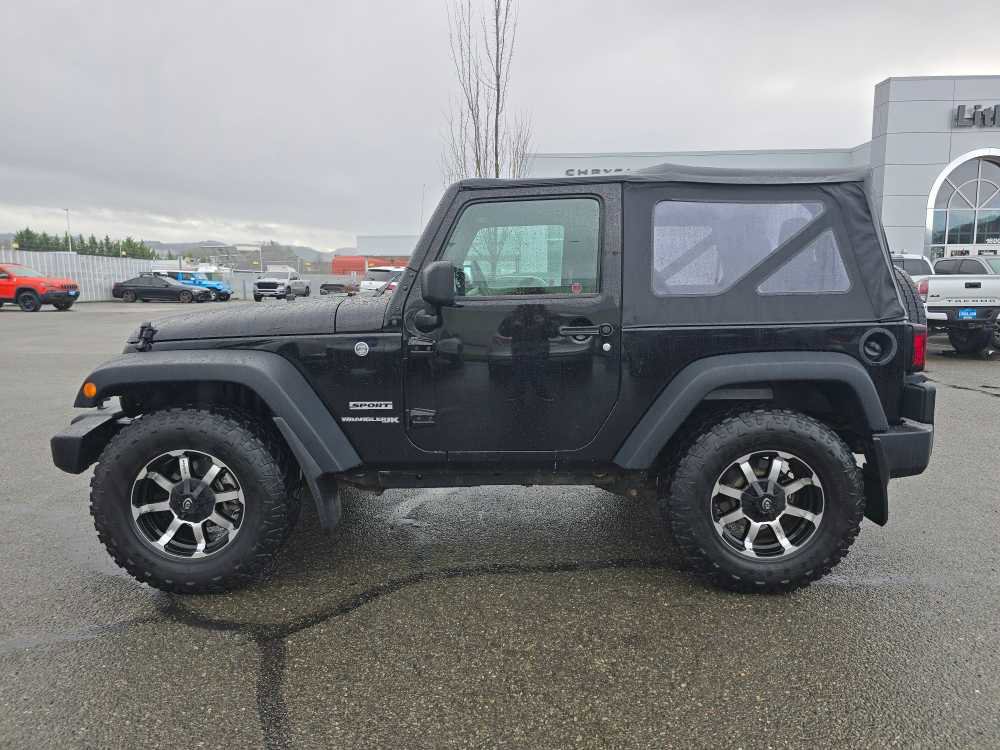 Used 2018 Jeep Wrangler Sport image 2