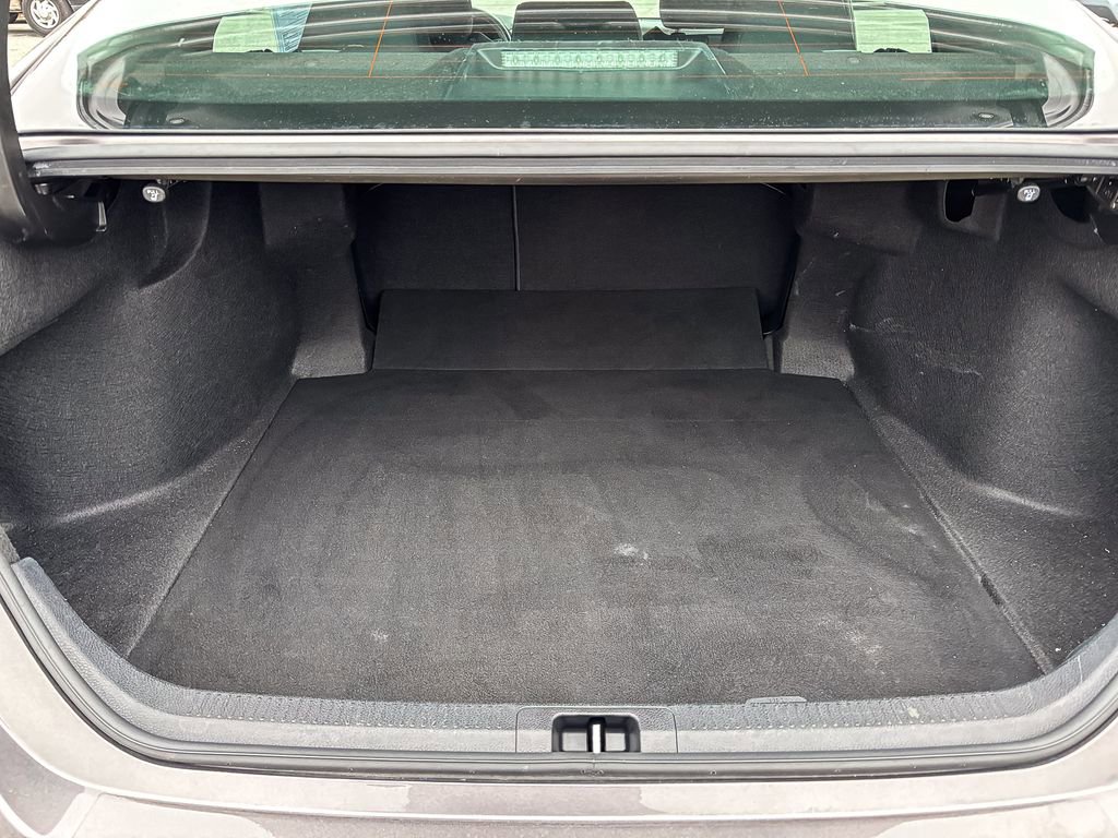 Used 2022 Toyota Camry LE image 42
