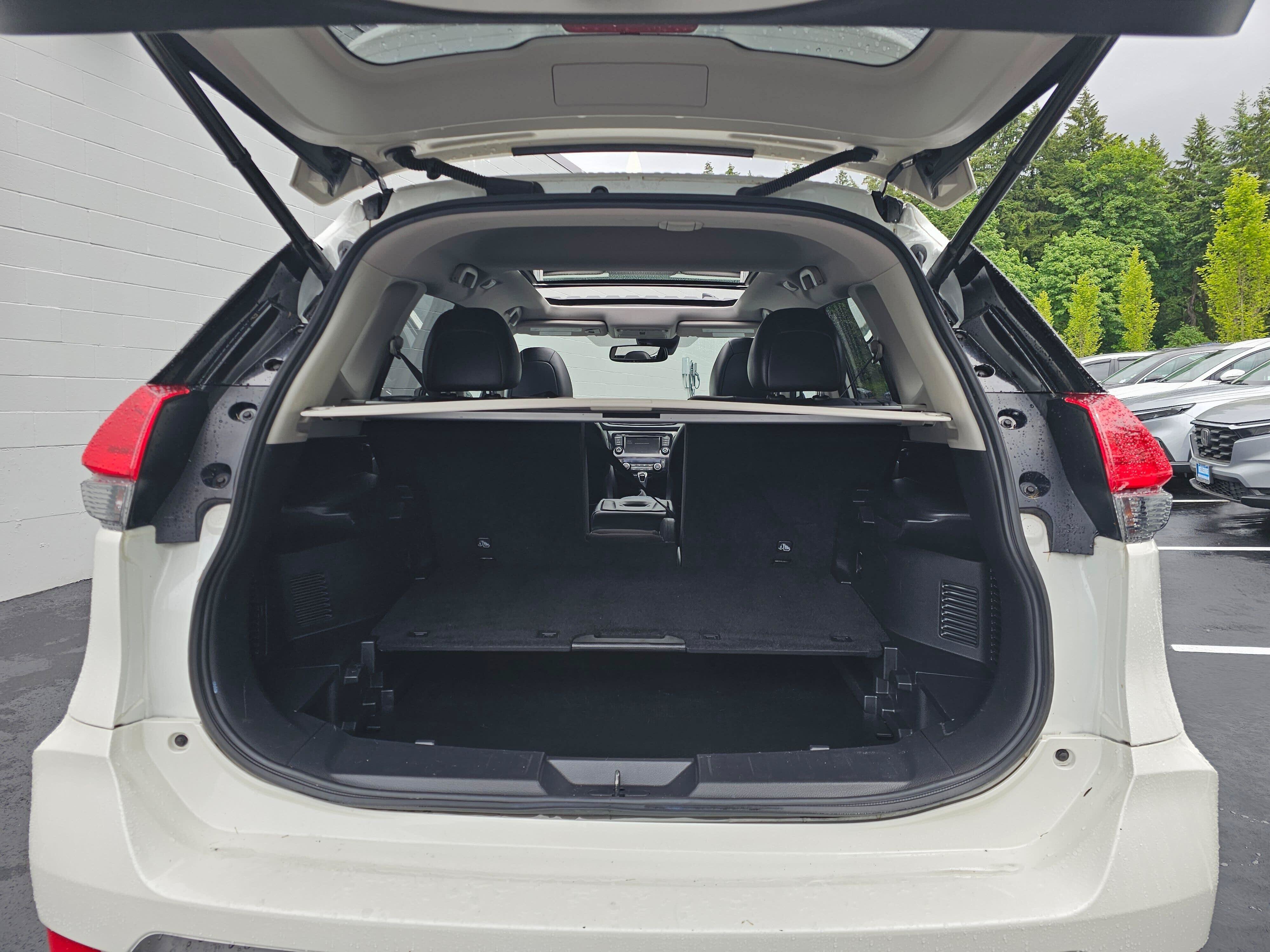 Used 2018 Nissan Rogue SL AWD/4WD image 17