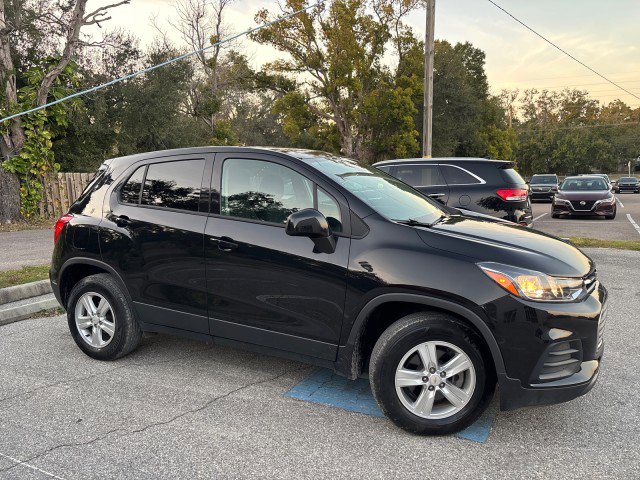 Used 2020 Chevrolet Trax LS w/ Tint and Cruise Package image 6