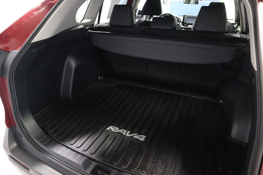 Used 2019 Toyota RAV4 XLE Premium w/ Cold Weather Package image 16