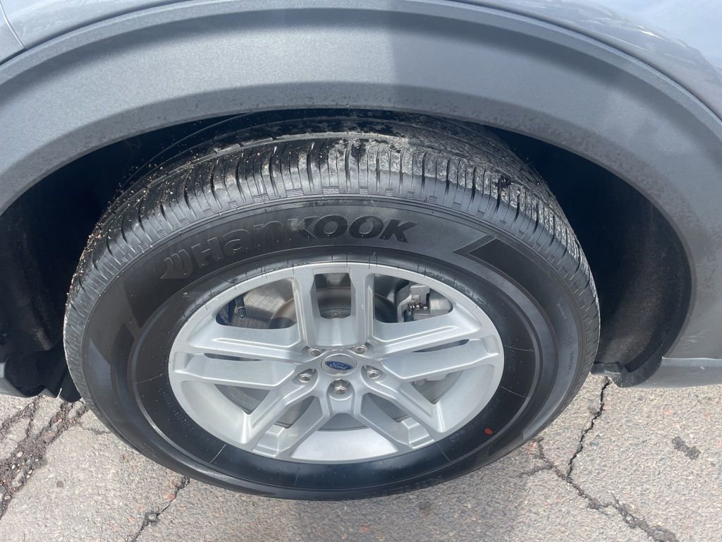 Used 2025 Ford Explorer Active image 9