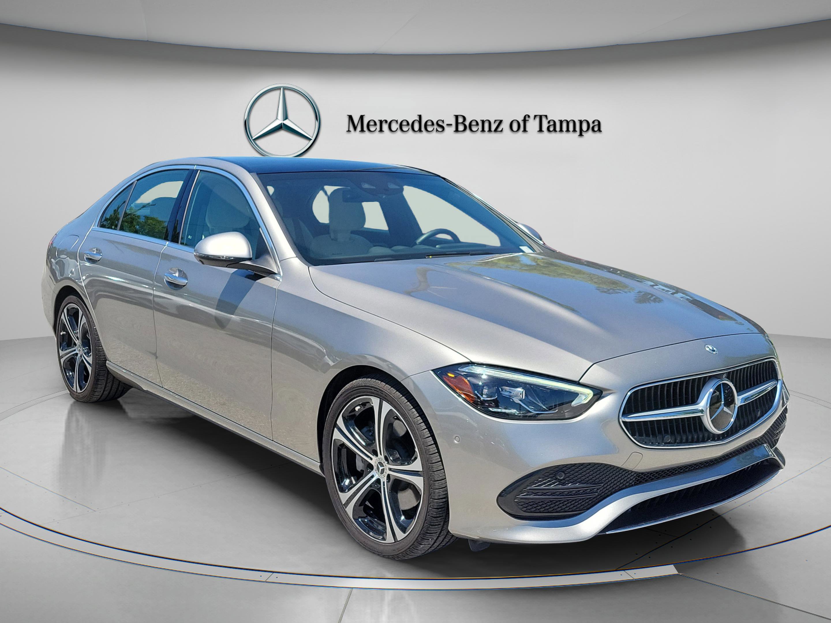 Used 2023 Mercedes-Benz C 300 Sedan image 4