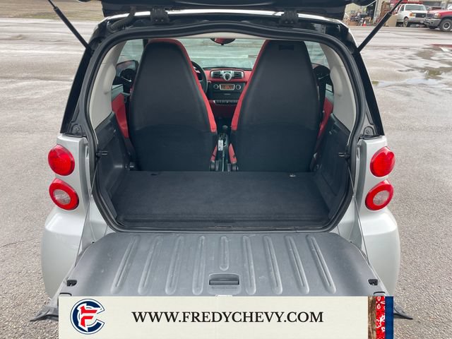 Used 2011 smart fortwo passion RWD image 19