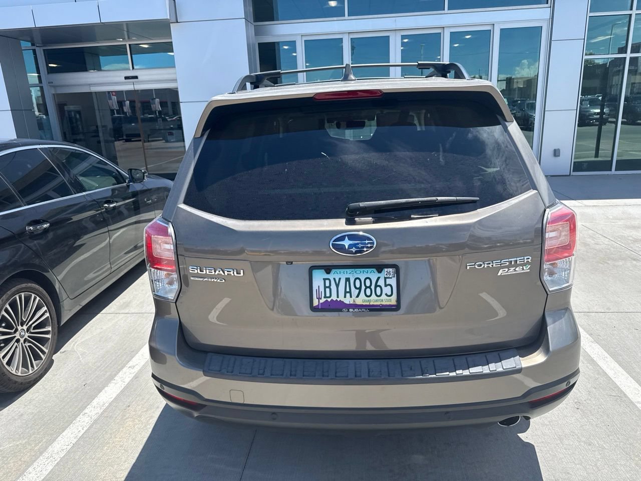 Used 2017 Subaru Forester 2.5i Touring AWD/4WD image 12