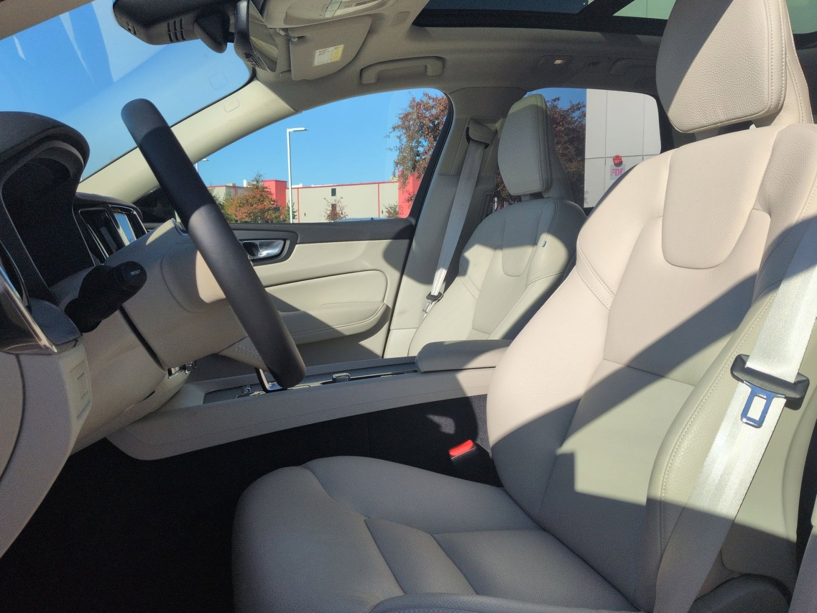 New 2025 Volvo XC60 T8 Plus w/ Protection Package Premier image 13