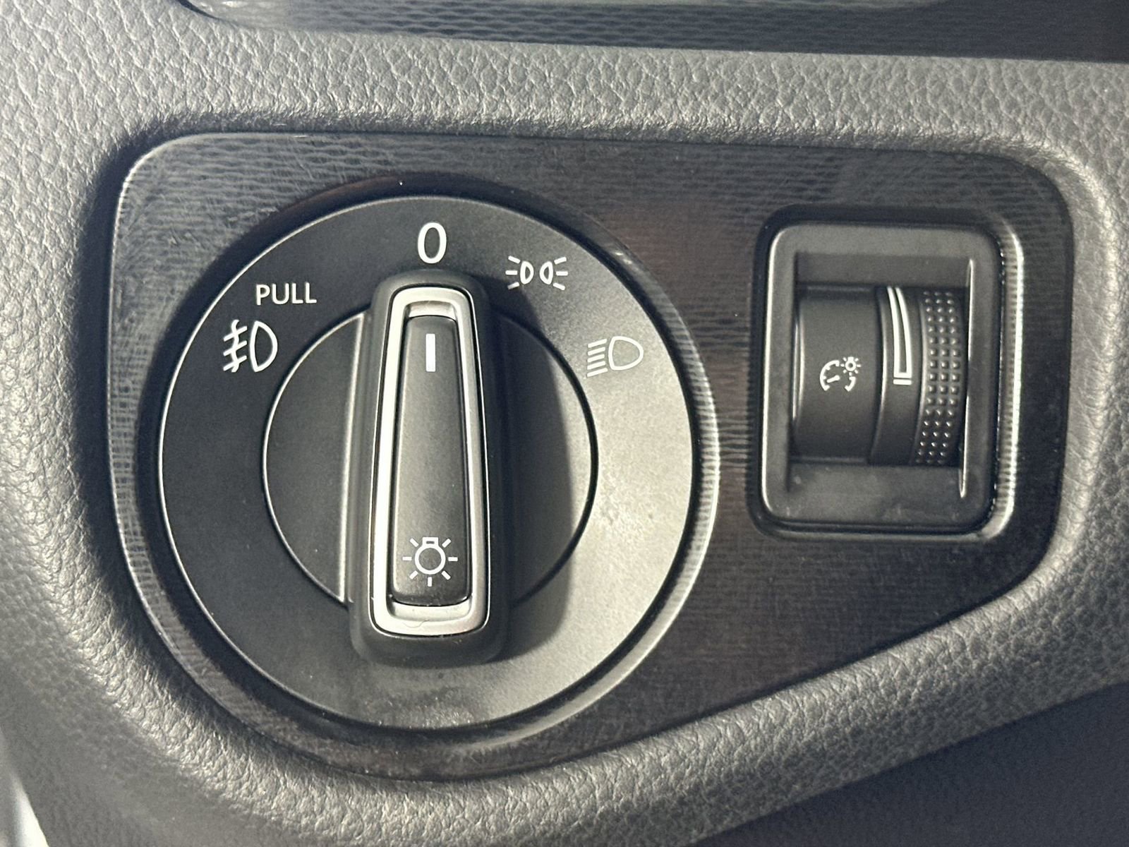 Used 2017 Volkswagen GTI S image 22