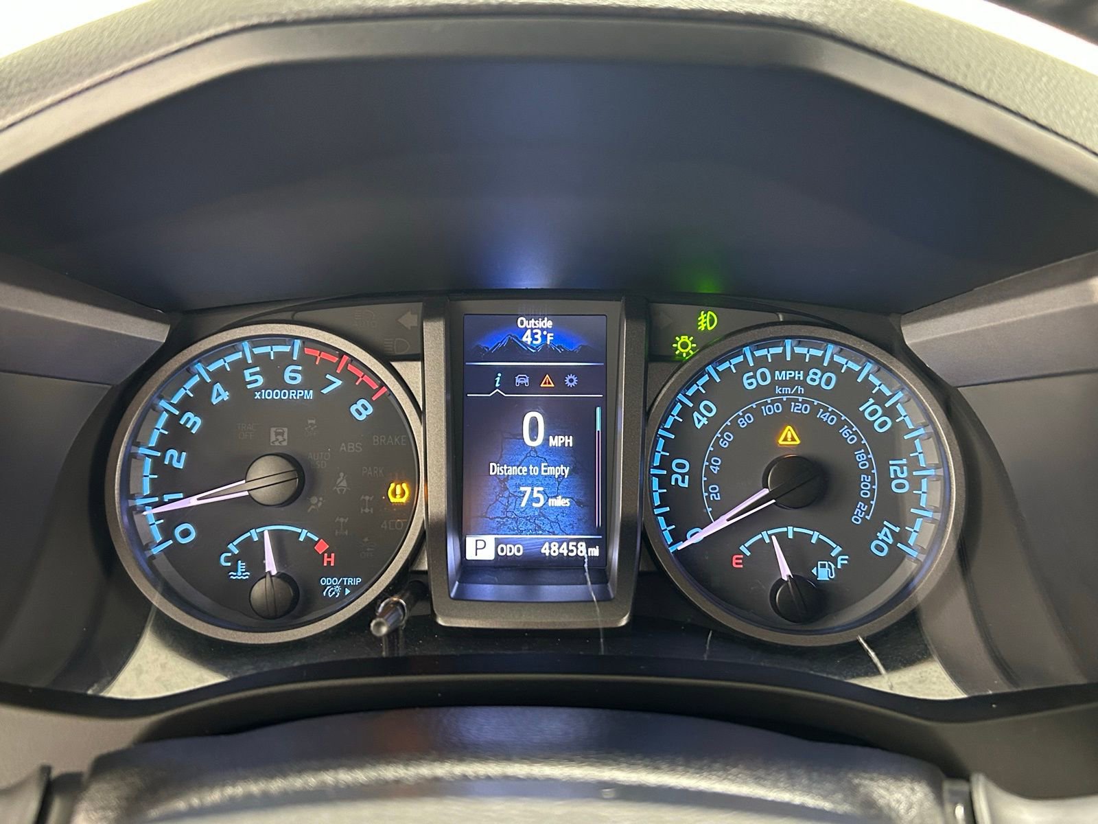Used 2021 Toyota Tacoma TRD Off-Road w/ Technology Package image 15