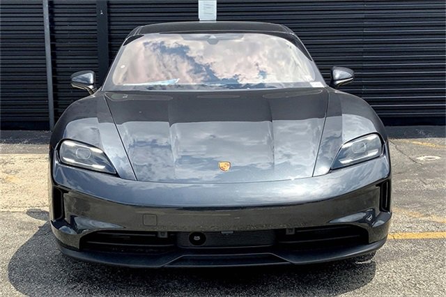 New 2025 Porsche Taycan image 13