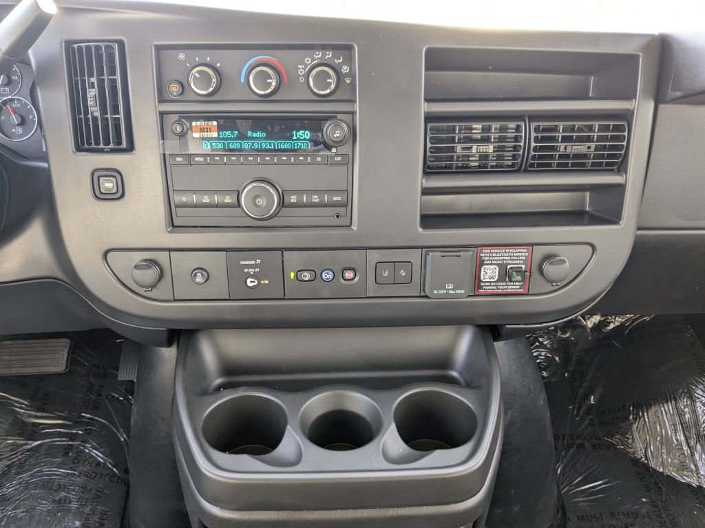 New 2025 GMC Savana 3500 LT w/ LT Preferred Equipment Group image 19