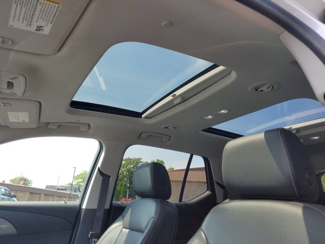 Used 2020 Chevrolet Traverse Premier w/ Redline Edition AWD/4WD image 17