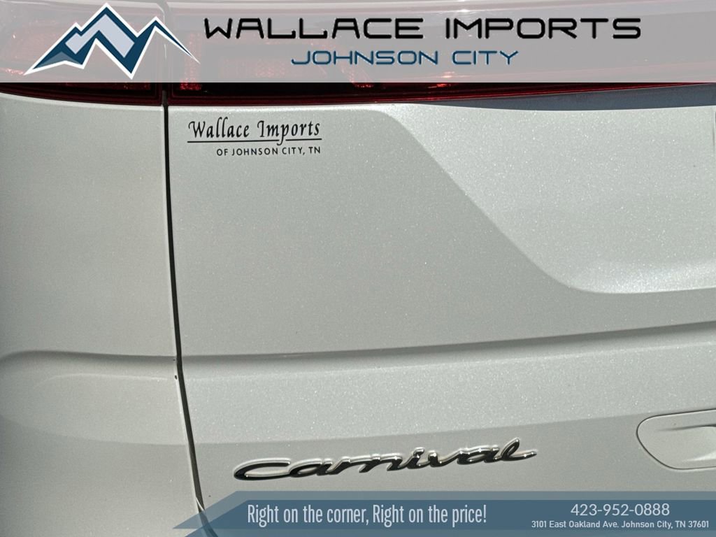 Used 2022 Kia Carnival SX FWD image 11