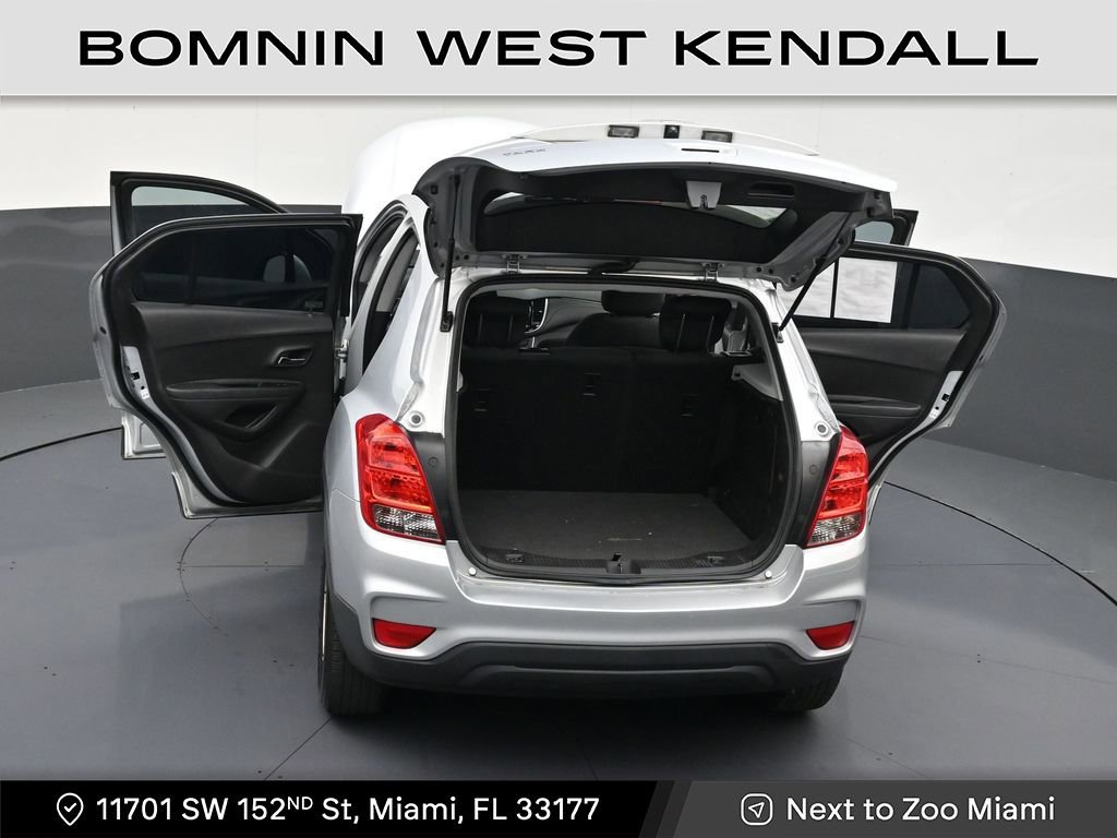 Used 2020 Chevrolet Trax LS image 33