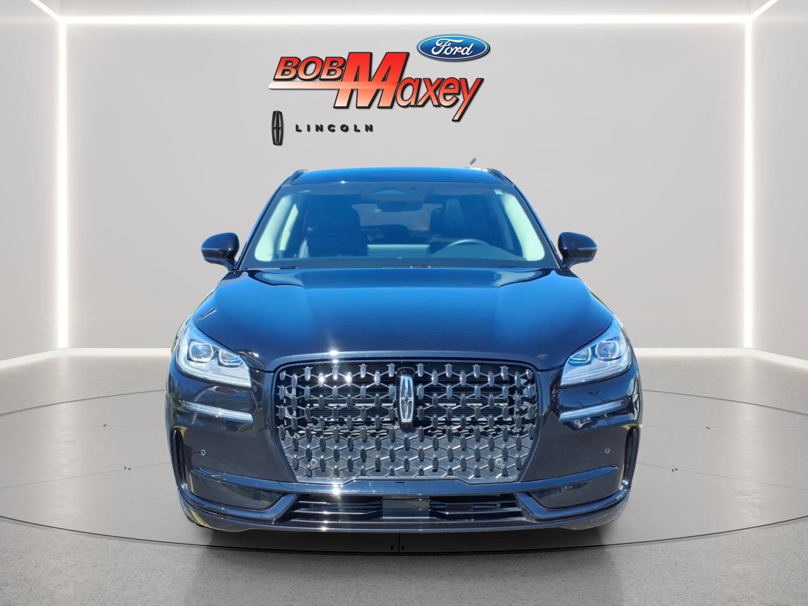 Certified 2023 Lincoln Corsair Reserve w/ Equipment Group 201A AWD/4WD image 2