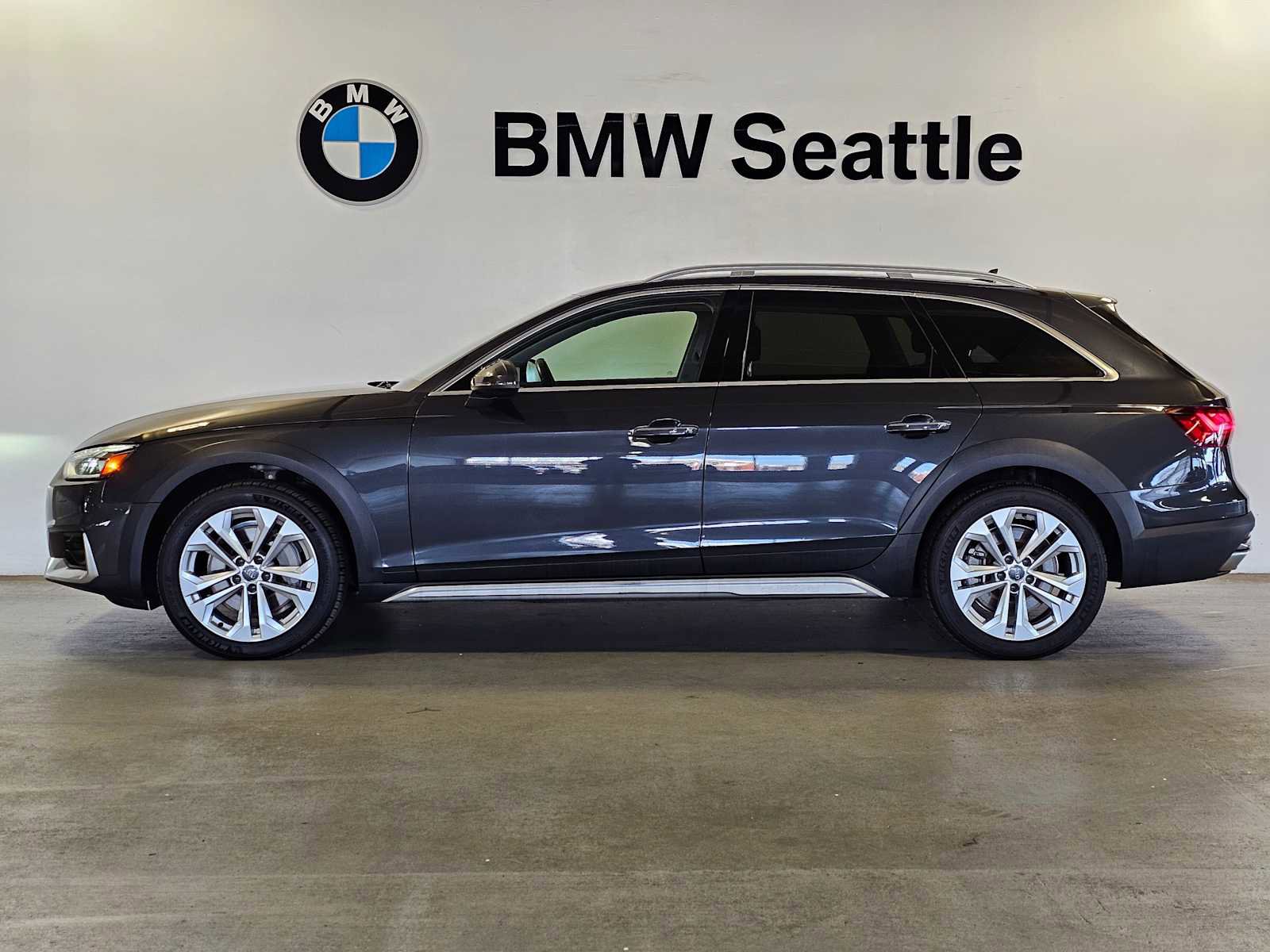 Used 2020 Audi A4 2.0T allroad Premium Plus AWD/4WD image 3