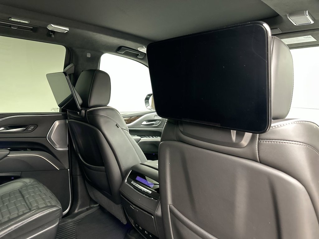 Used 2021 Cadillac Escalade Sport Platinum w/ Heavy-Duty Trailer Package AWD/4WD image 20