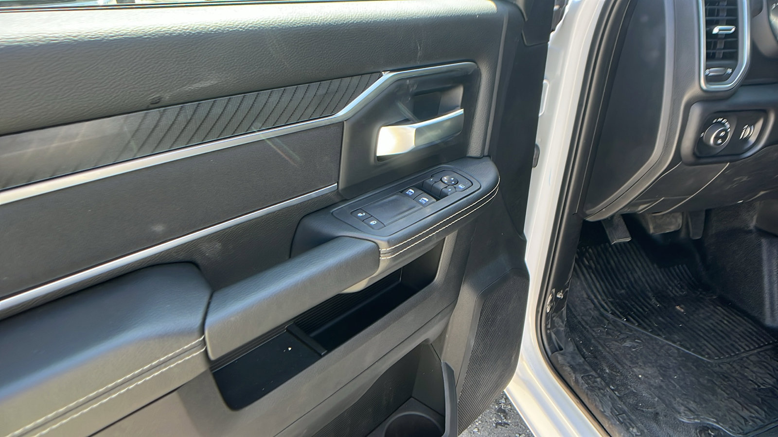 New 2025 RAM 5500 2WD Regular Cab image 19