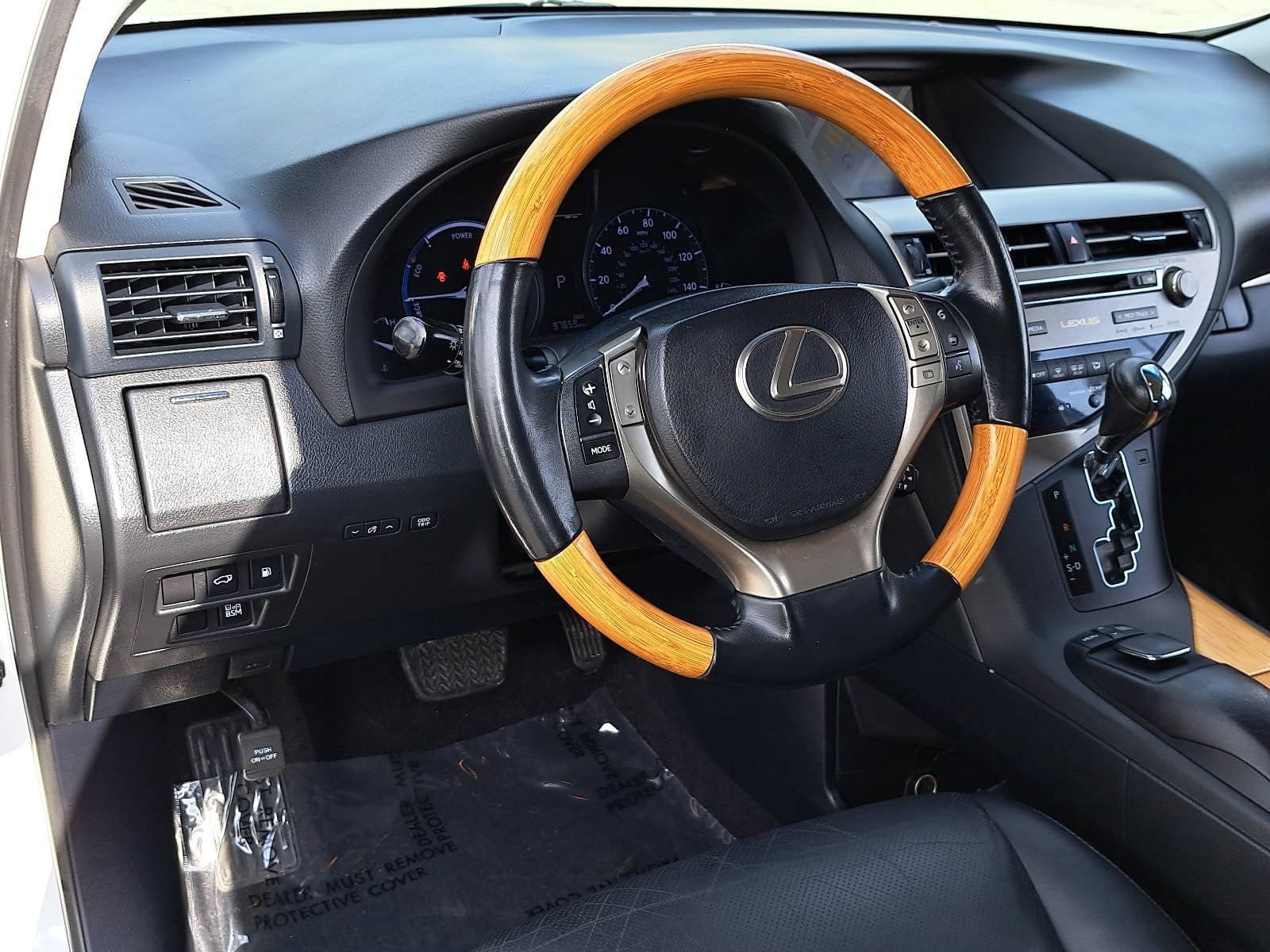 Used 2014 Lexus RX 450h AWD image 17