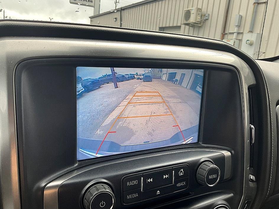 Used 2017 Chevrolet Silverado 1500 LTZ Z71 w/ Redline Edition image 22