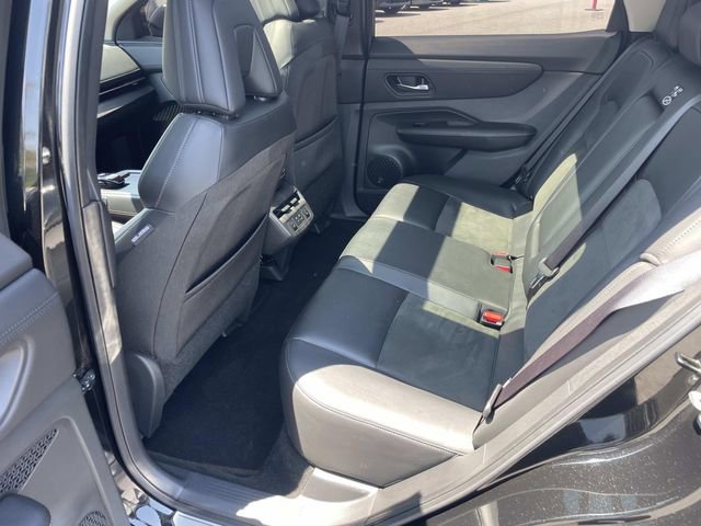 Certified 2024 Nissan Ariya FWD image 12