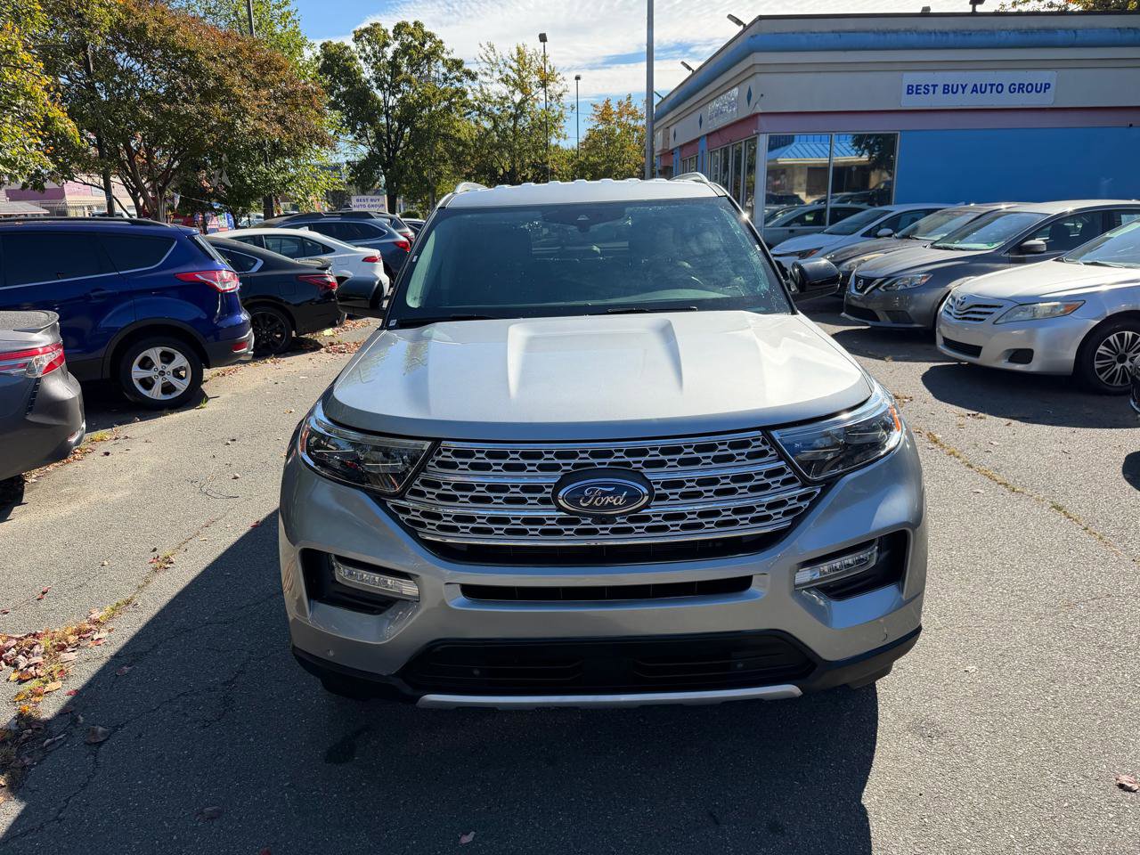 Used 2024 Ford Explorer Limited AWD/4WD image 6