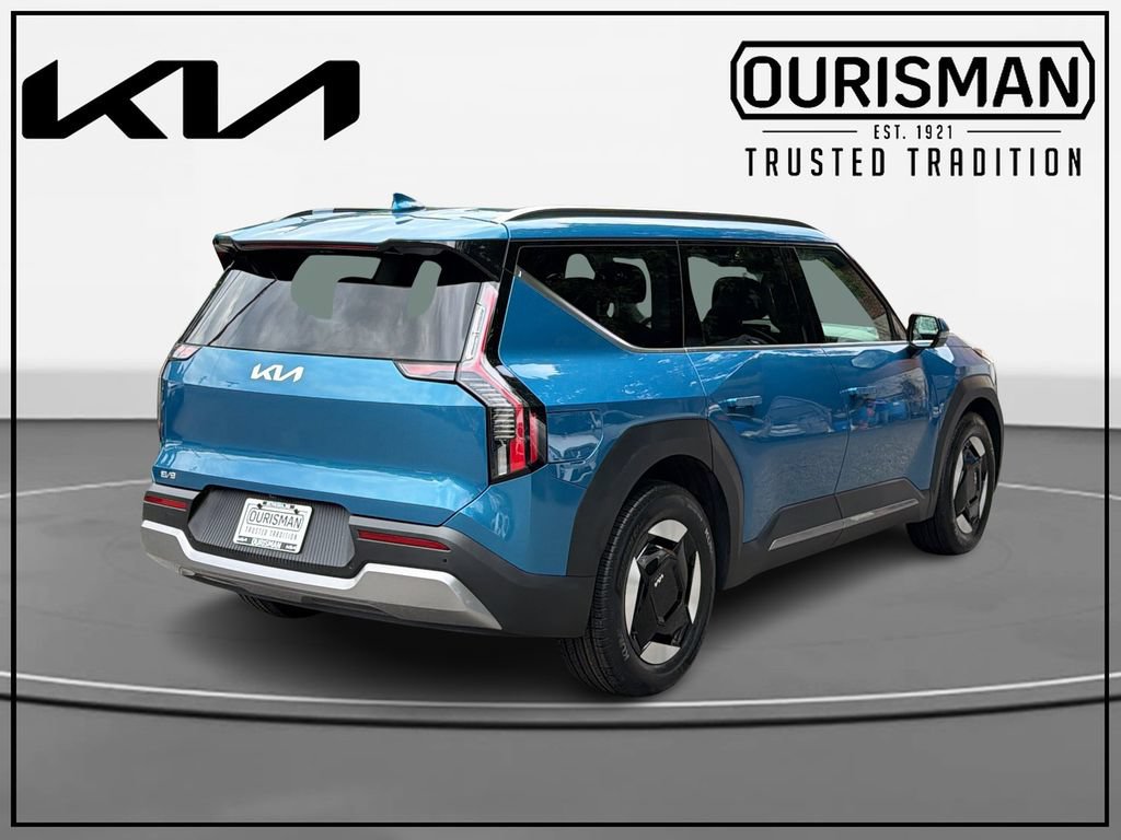 Certified 2024 Kia EV9 Wind AWD/4WD image 4