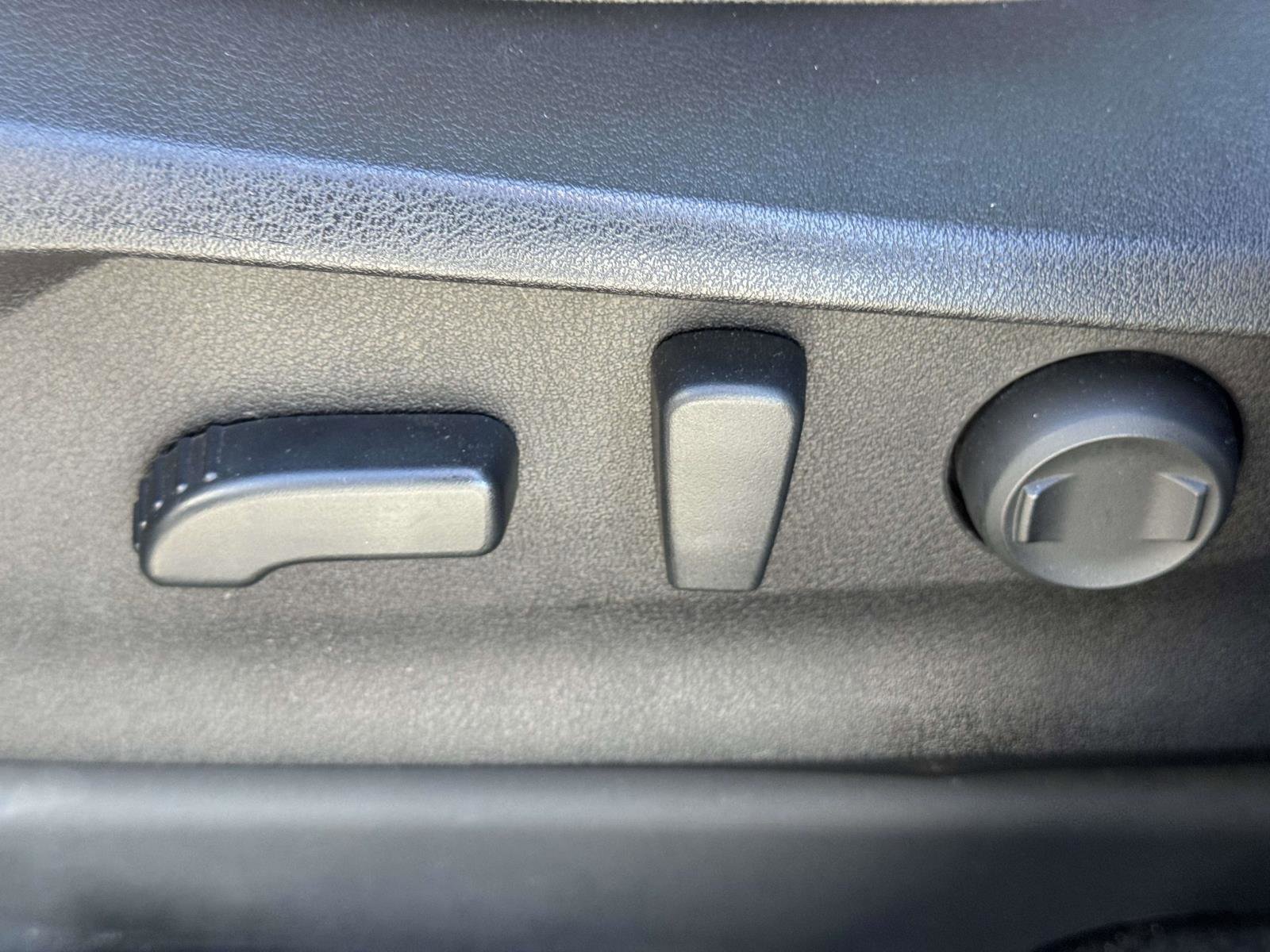 Used 2019 Subaru Ascent Limited image 18