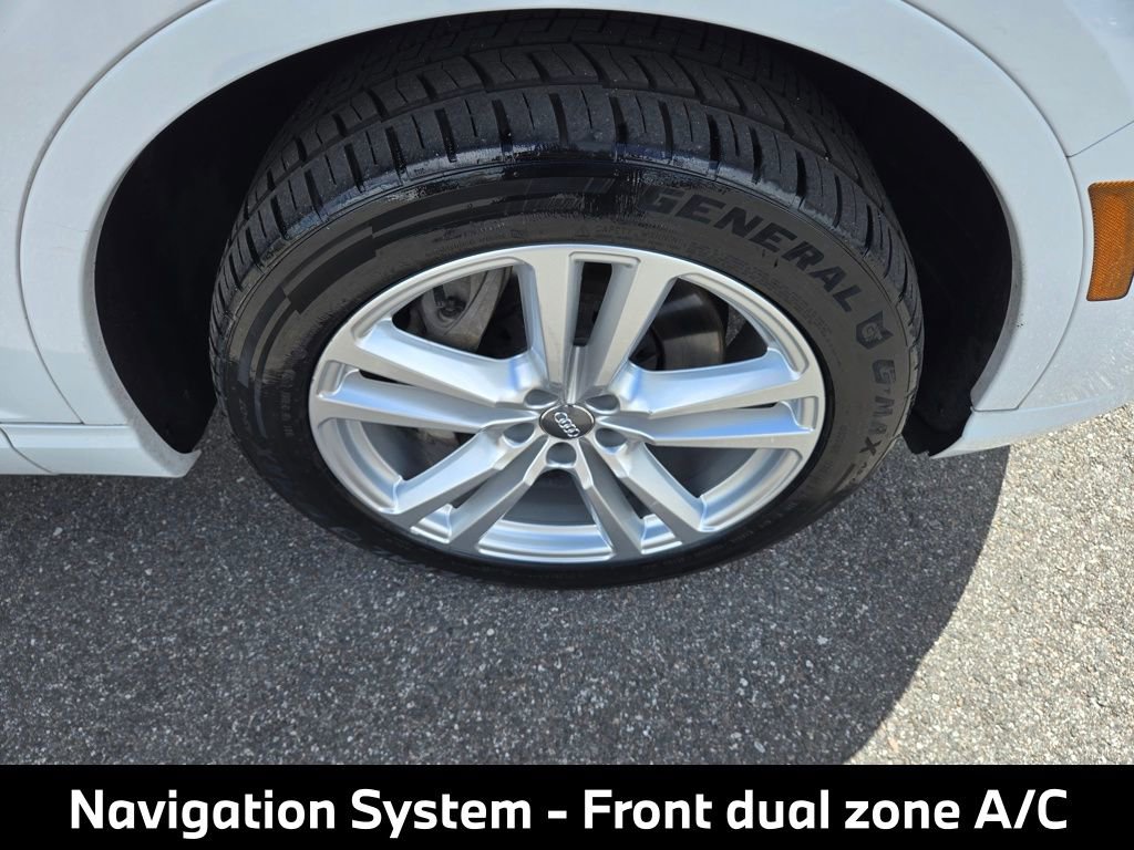 Used 2018 Audi Q7 3.0T AWD/4WD image 12