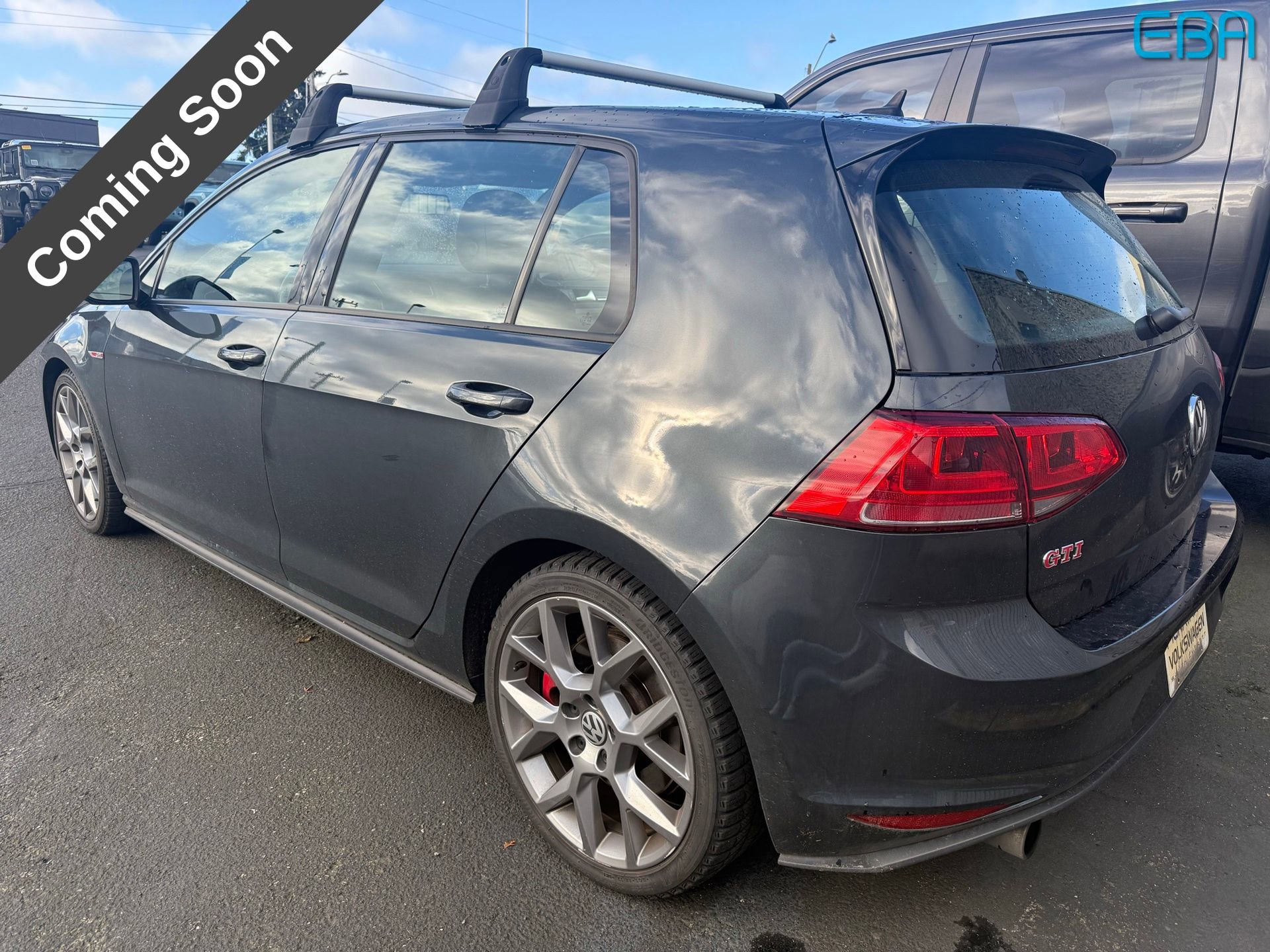 Used 2017 Volkswagen GTI SE image 4
