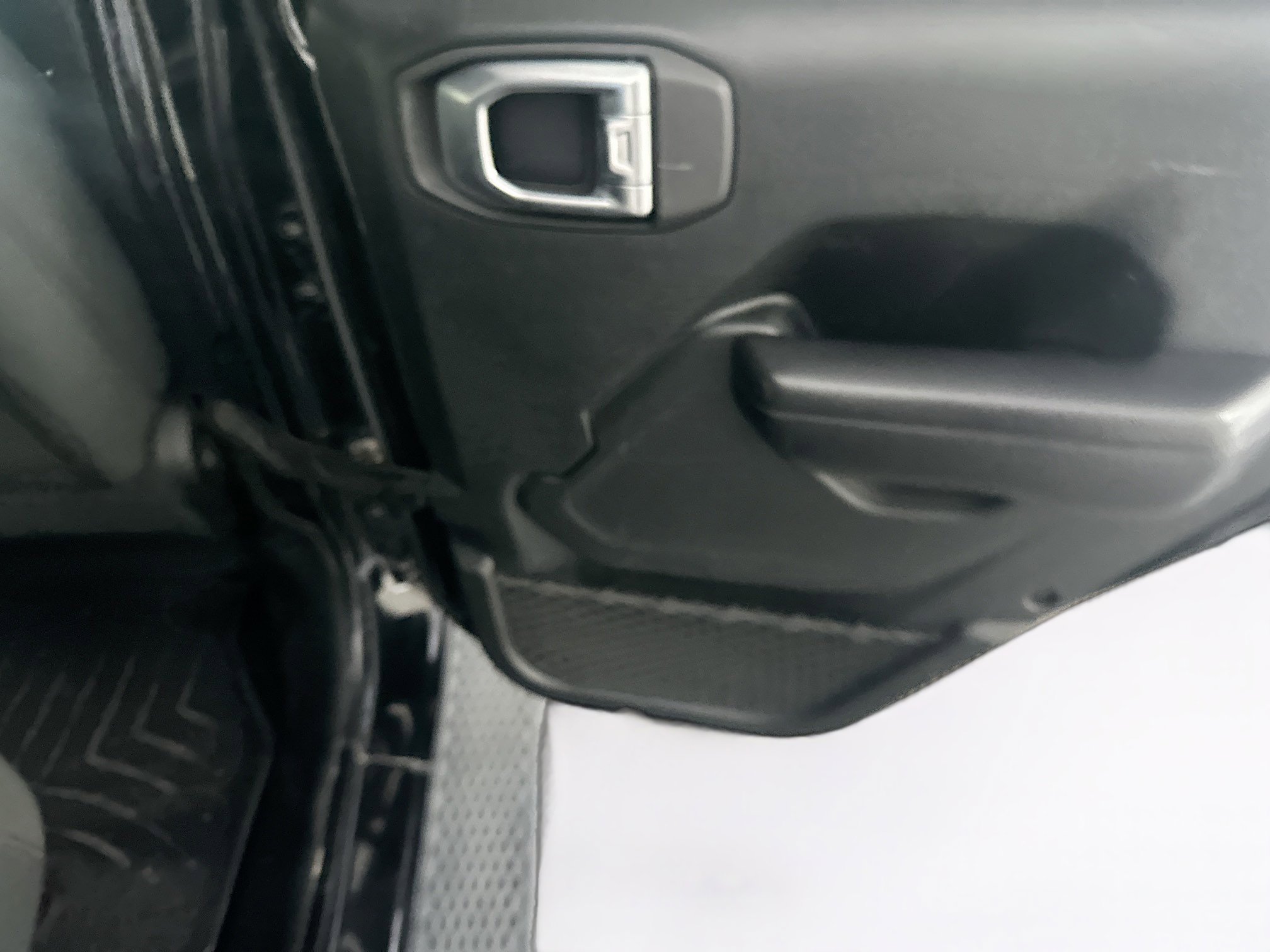 Used 2018 Jeep Wrangler Unlimited Sport S image 28