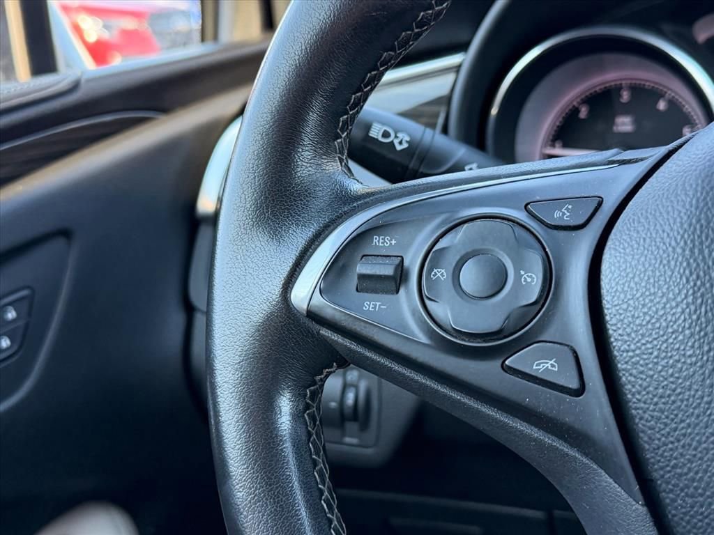Used 2020 Buick Envision Preferred image 16