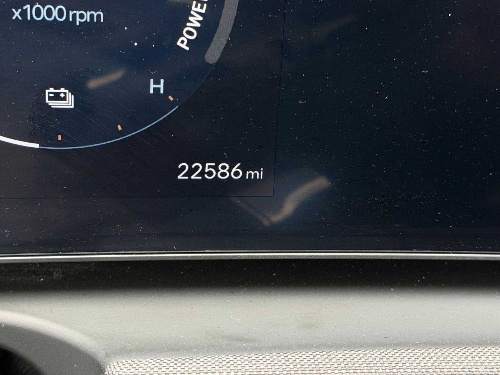 Used 2025 Hyundai Tucson Limited image 19