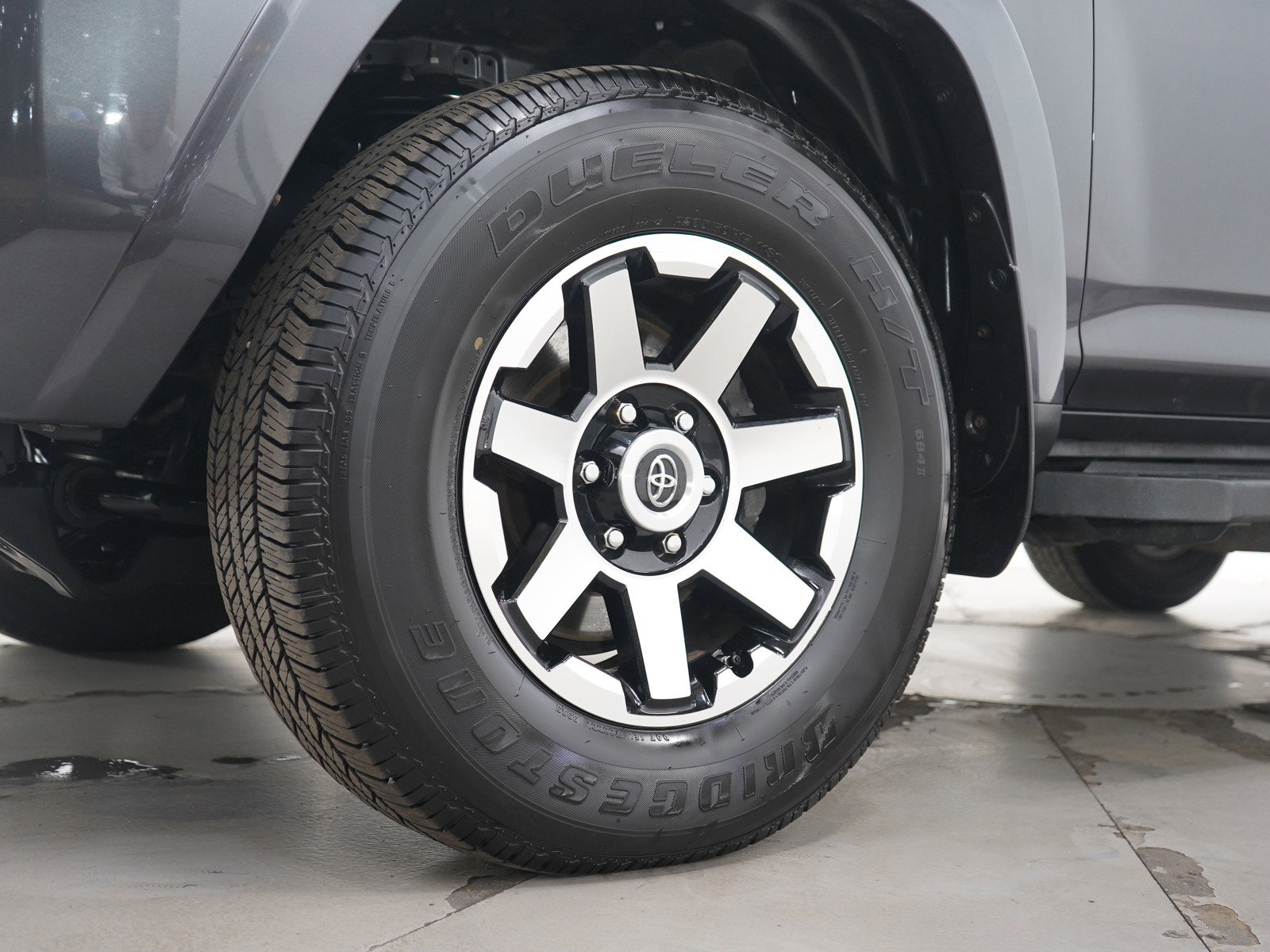 Used 2018 Toyota 4Runner TRD Off-Road Premium image 27