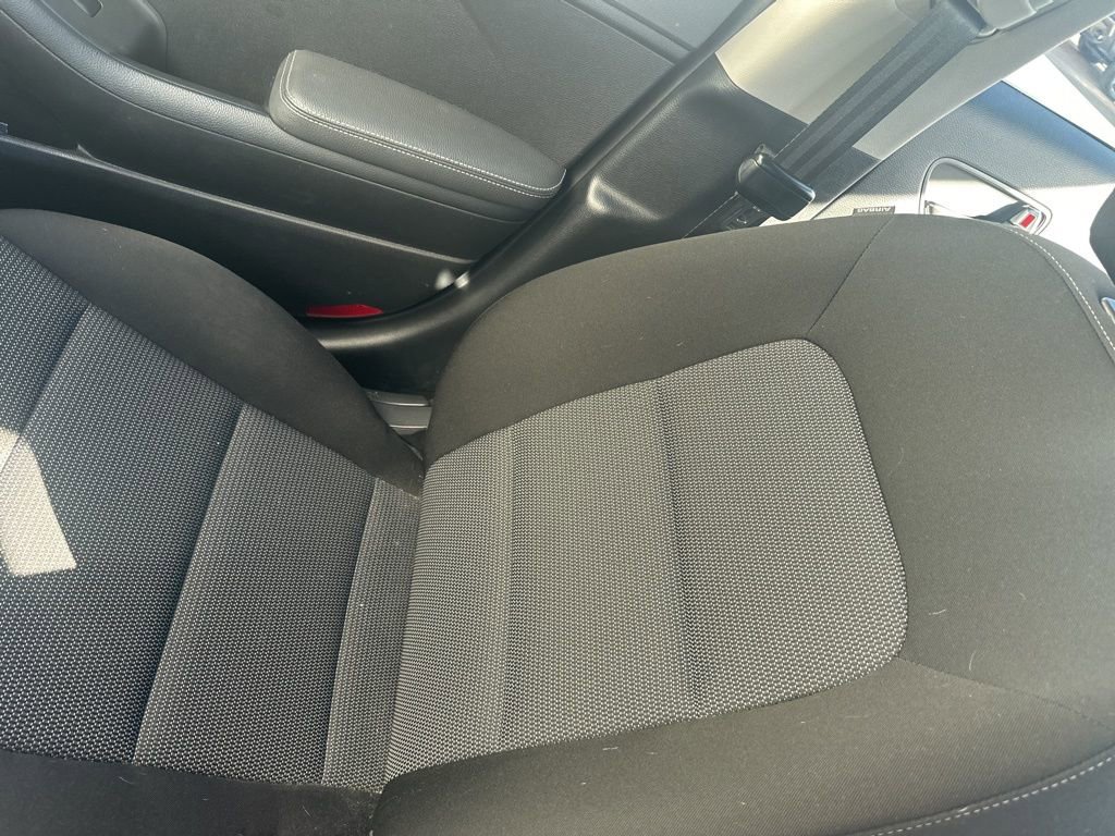 Used 2017 Kia Forte LX image 4