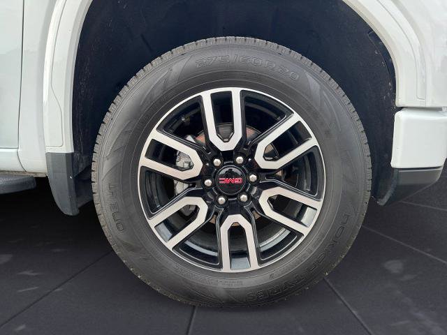 Used 2024 GMC Sierra 1500 AT4 w/ Technology Package AWD/4WD image 14