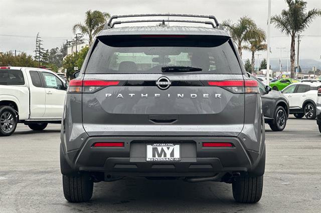 New 2025 Nissan Pathfinder SV w/ Cargo Package image 5