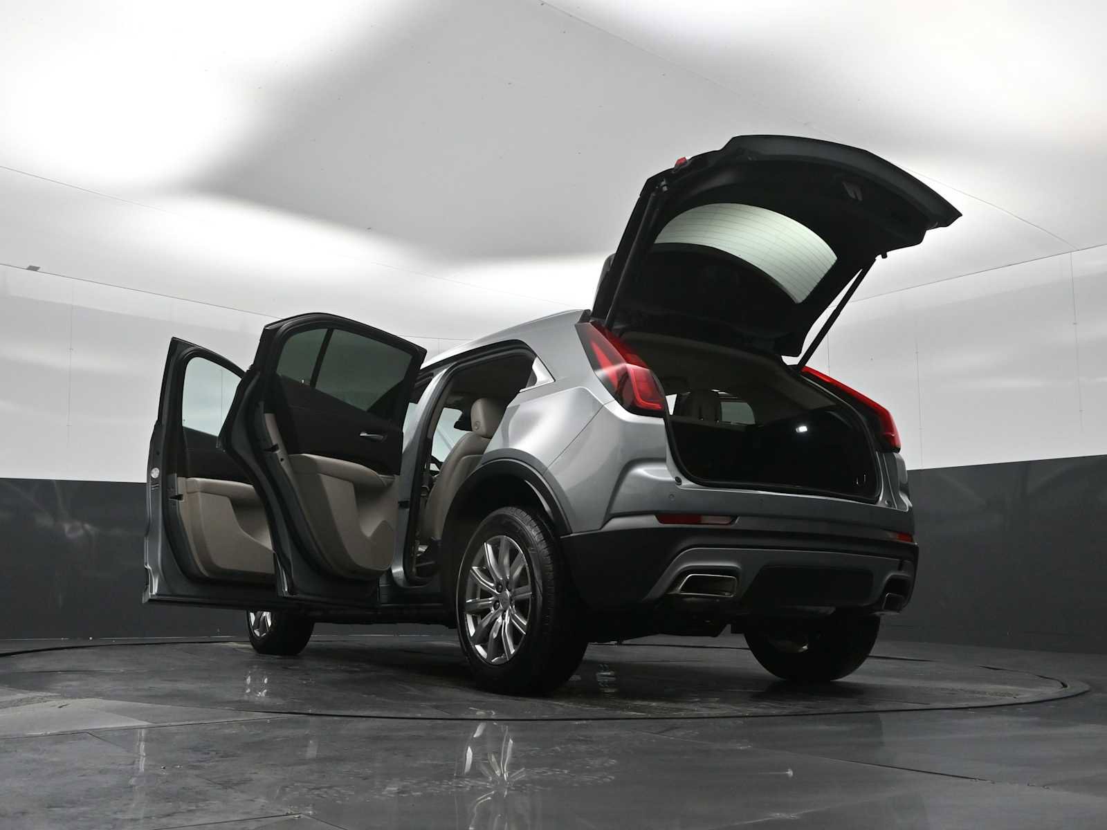 Used 2023 Cadillac XT4 Premium Luxury image 41