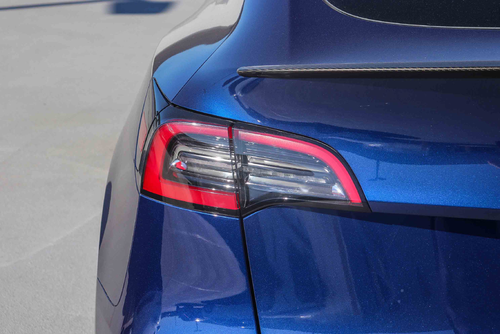 Used 2024 Tesla Model Y Performance AWD/4WD image 8