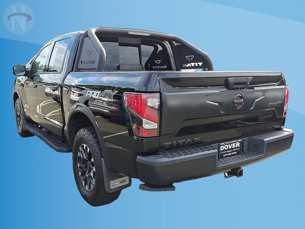 Used 2021 Nissan Titan PRO-4X w/ Pro-4x Convenience Package AWD/4WD image 14