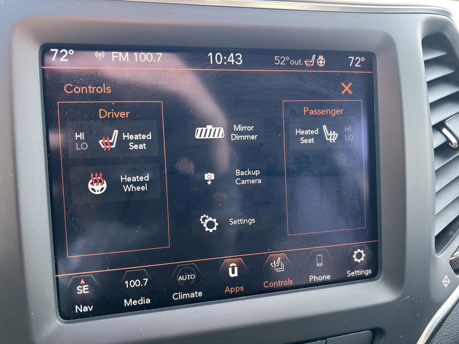 Used 2023 Jeep Cherokee Altitude Lux image 26