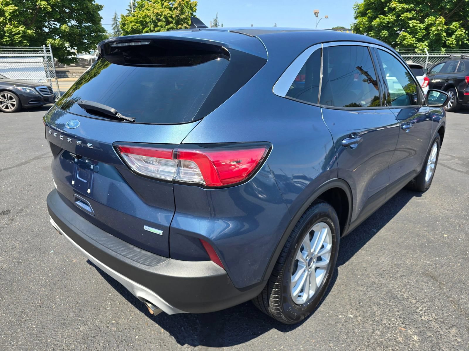 Used 2020 Ford Escape SE FWD image 6