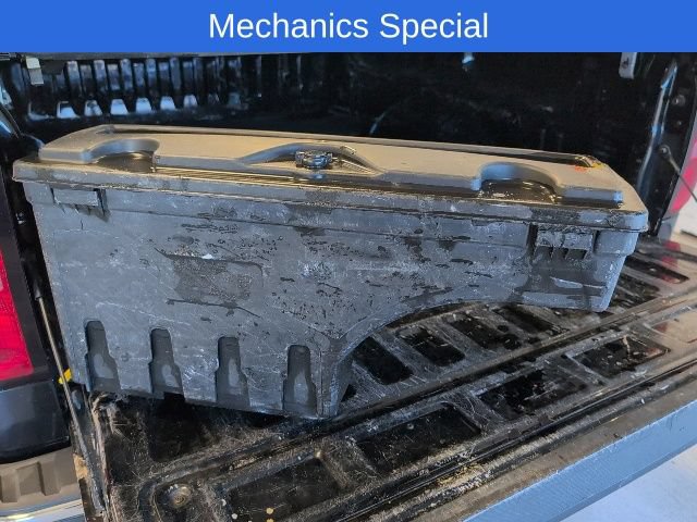 Used 2018 Chevrolet Silverado 1500 LT w/ All Star Edition AWD/4WD image 26