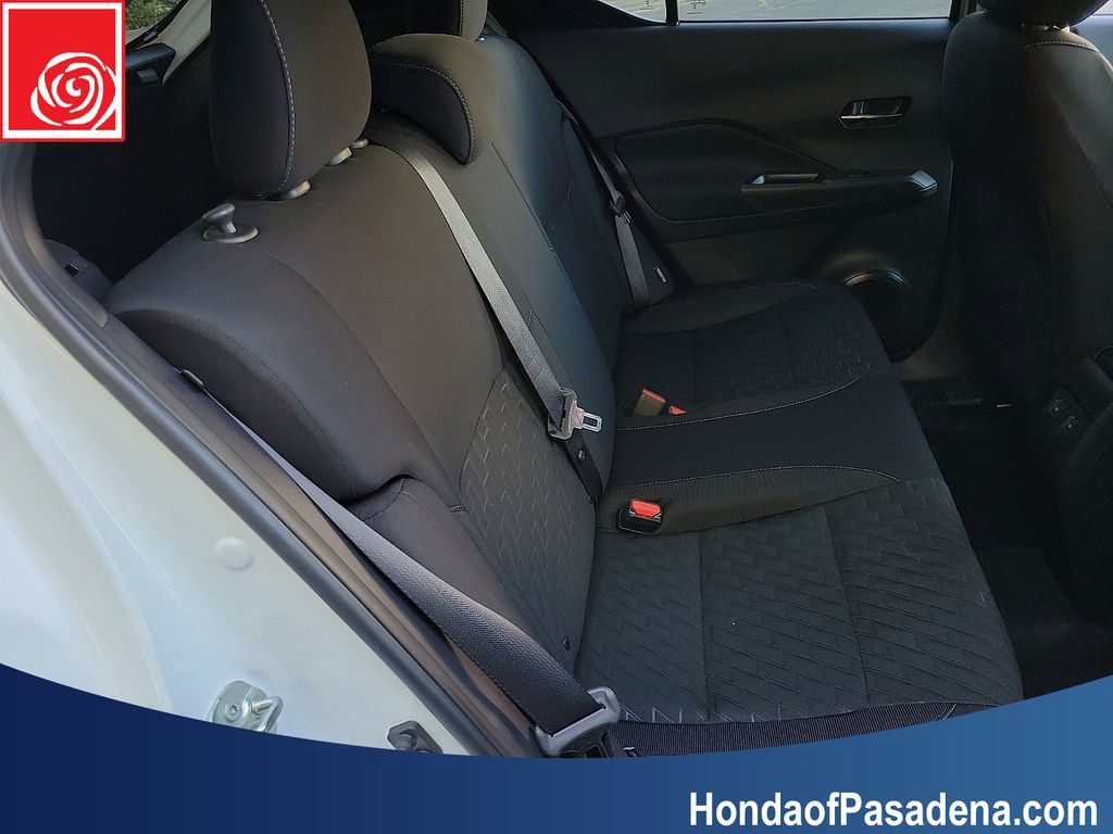 Used 2023 Nissan Kicks SV FWD image 23