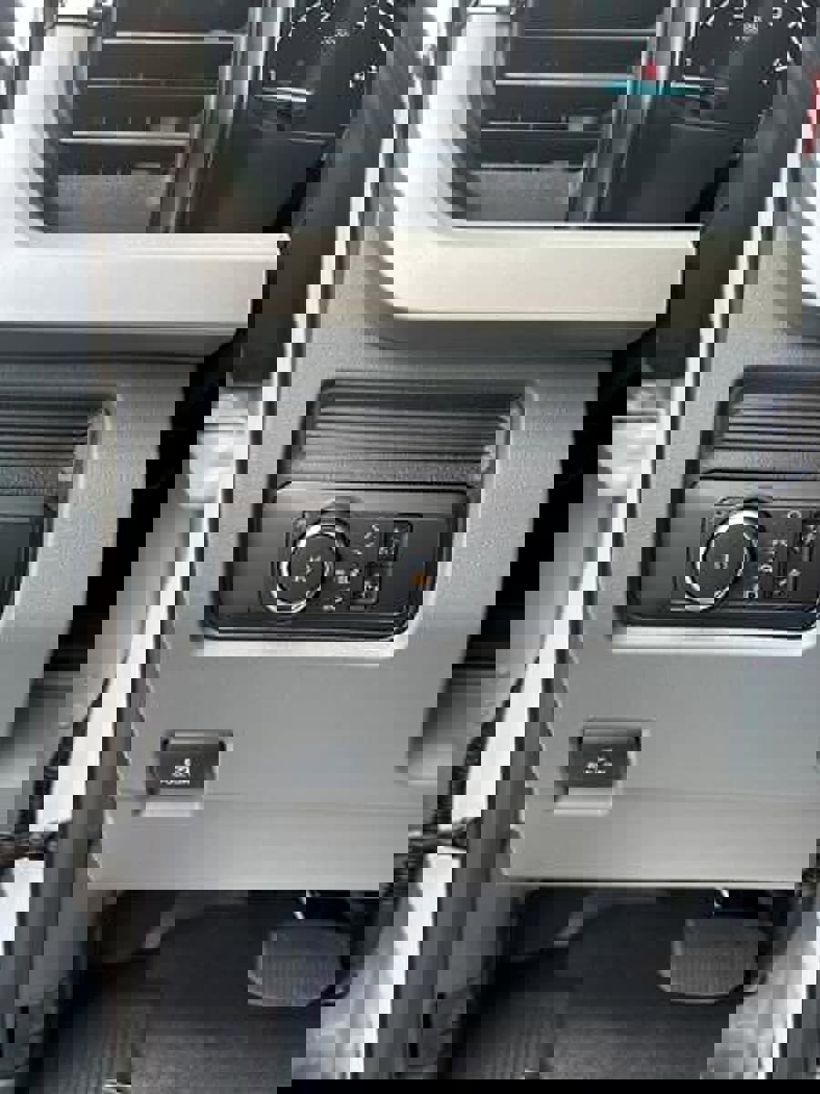 New 2026 Ford F350 XL w/ XL Chrome Package image 18